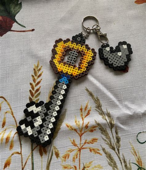 Kingdom Hearts Keyblade Keychain - Etsy