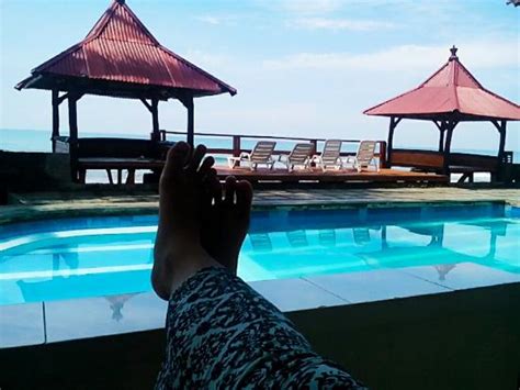 77 SUNSET PLAZA (Cisolok) - Hotel Reviews, Photos, Rate Comparison ...