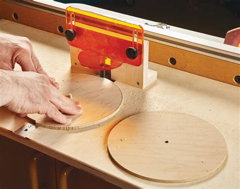 Router Circle Jig Tutorial 的图像结果