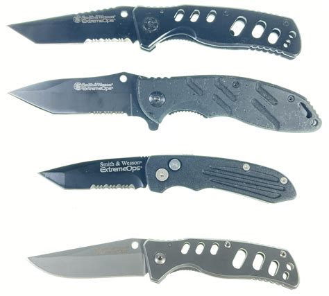 Lot - (4) Smith & Wesson Extreme Ops Folding Knives