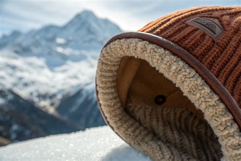 How to Choose the Right Lining for a Winter Hat? - AceAccessory