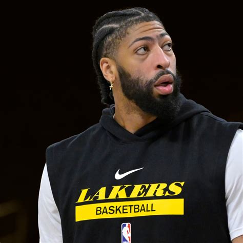 Anthony Davis 2022 Teeth