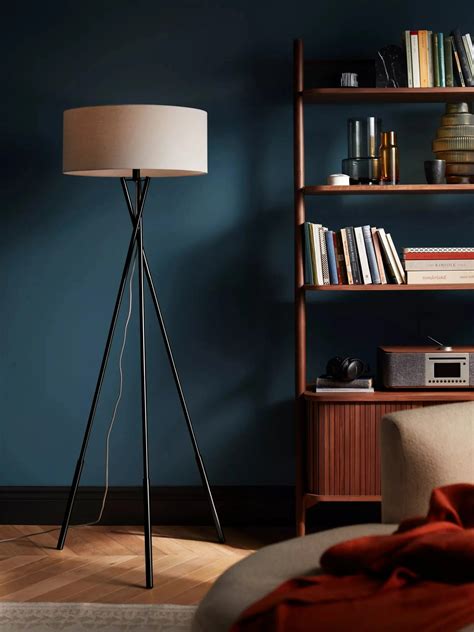 Tripod Floor Lamps a Timeless Classic for any Home Style