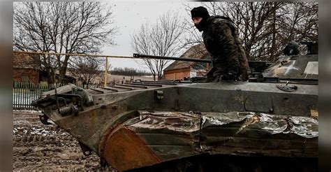Russia says Britain's tanks 'will burn' in Ukraine