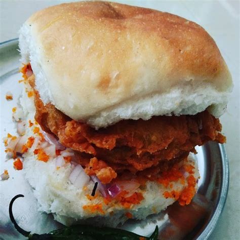 BHAU VADA PAV, Mumbai - Kandivali - Restaurant Reviews, Phone Number ...