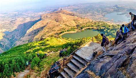 5 Trekking Places To Visit in Pune During Monsoon - lifeberrys.com