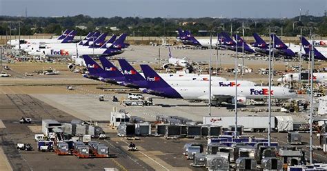 FedEx Memphis hub seeks to hire 400 summer jobs during job fair Saturday
