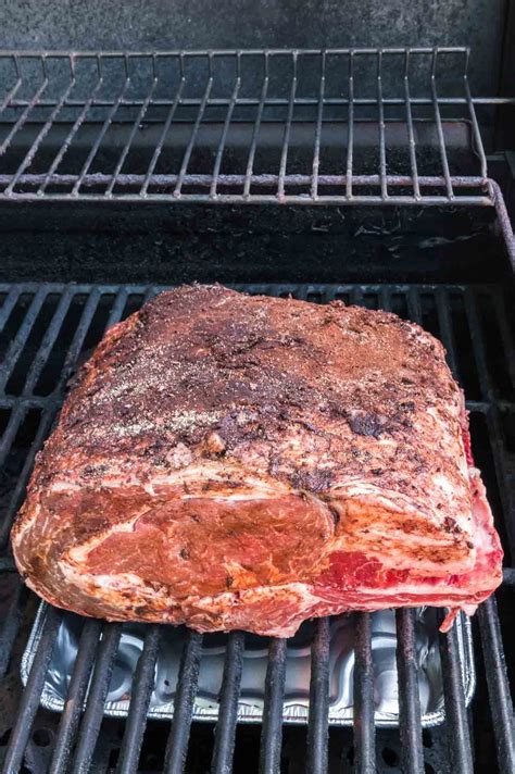 Bbq prime rib roast | Rib roast on the grill, Prime rib roast recipes ...