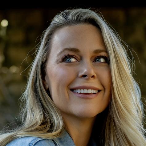 Cada lágrima recordada | Amber Emily Smith | {Encouragement for Today}