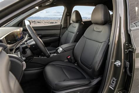2026 Hyundai Tucson: 102 Interior Photos | U.S. News