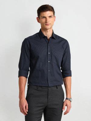 Buy Arrow Men Navy Blue Checks Slim Fit Formal Shirt (38) Online