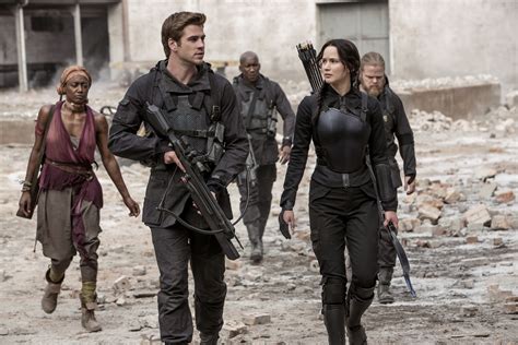 Liam Hemsworth Gets in on the Action in 'Mockingjay' - 3 Photos - Front ...