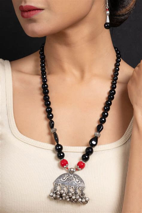 Buy Designer Handmade Jewellery & Apparels – Lookandadorn.com