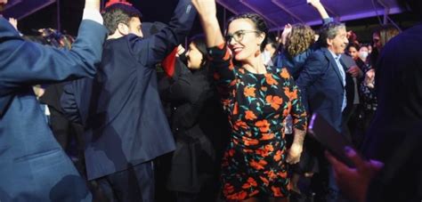 "Diosa": Camila Vallejo se robó las miradas en inauguración de las ...