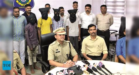 Kolda: 4 Robbers Who Thrashed Aged Couple Arrested | Rajkot News ...