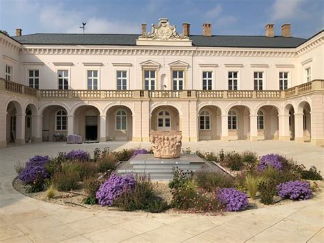 KAŠTIEĽ VODERADY - Hotel Reviews & Photos - Tripadvisor