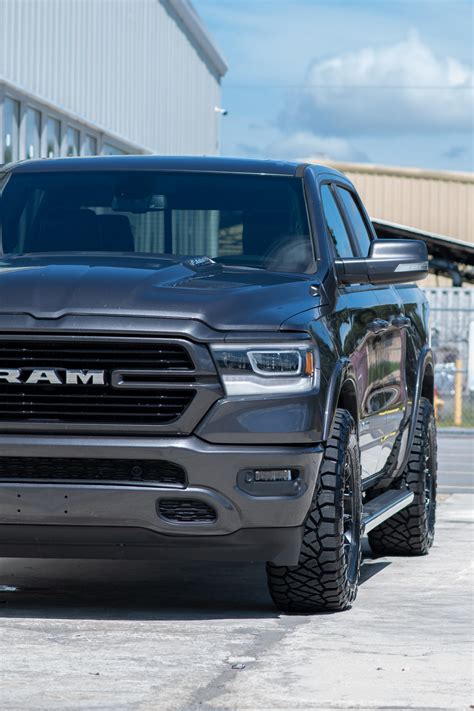 RAM 1500 DF03 DEFIANT WHEELS 18X9 33X12.5X18 NITTO TIRE STOCK ...