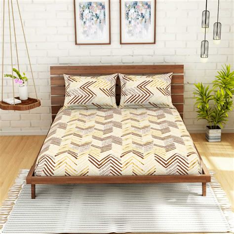 Spaces 104 TC Cotton Brown Double Bed Sheet with 2 Pillow Covers