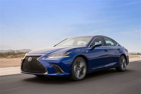 Photo Gallery: The All-New 2019 Lexus ES & ES F SPORT | Lexus Enthusiast