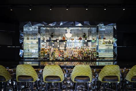 Sofitel Chicago Magnificent Mile - Le Bar Bar