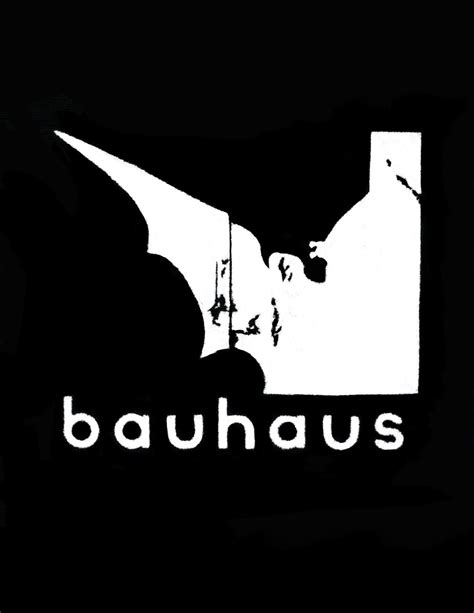 Épinglé par 𝒏𝒂𝒍𝒖. sur goth | Photo profil, Affiche vintage, Saccage ce ...