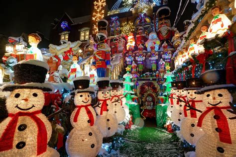 Guide to Christmas in New York City: Events, Parades, and Lights
