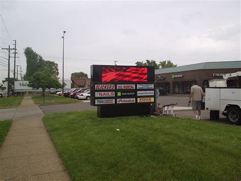 Value Center Market - Top Michigan Sign Company | Signarama Troy