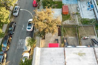 1150 E 214th St, Bronx, NY 10469 | Homes.com
