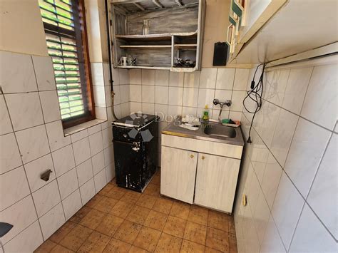 Vikendica na brijegu iznad Krapinskih Toplica, kuća, površina 106m2