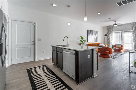 10615 Steele Creek Road - Charlotte, NC 28273 | ApartmentGuide.com