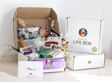 12 Best Women's Lifestyle Subscription Boxes - Urban Tastebud