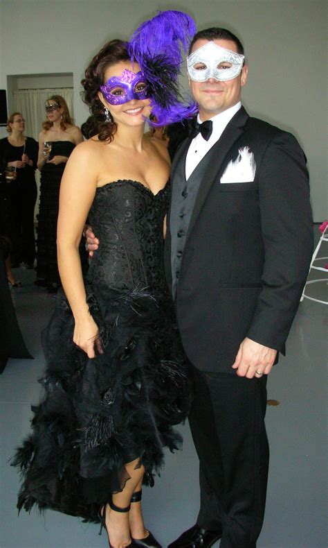Masquerade Couple Masquerade Couple, Masquerade Outfit Ideas ...