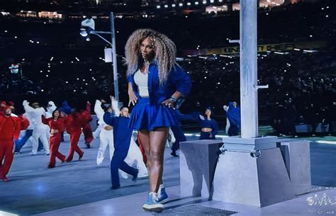 Lewis Hamilton lobt Serena Williams' Super Bowl-Tanz und bezeichnet die ...