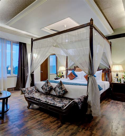 4 Star Hotels in Candolim, Goa | Godwin Hotels, Goa | Book Hotel in ...