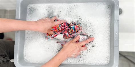 Pool Cleaning Tips Bikini 的图像结果