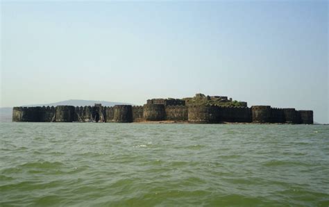 5 Reasons to Visit Murud-Janjira Fort in Maharashtra’s Raigad District ...