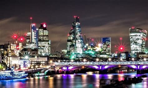 Visual Pollution 的图像结果