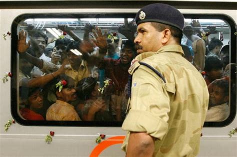 Of All The Pickpockets Who Have Plagued The Delhi Metro In 2016, 91% ...