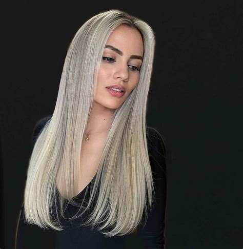 23 Blonde Hair with Dark Roots Ideas to Copy Right Now in 2022
