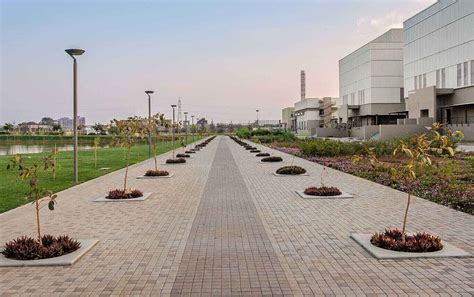 Pharmaceutical Plant Dahej – Sustainable Design with VYARA Cobbles | VYARA