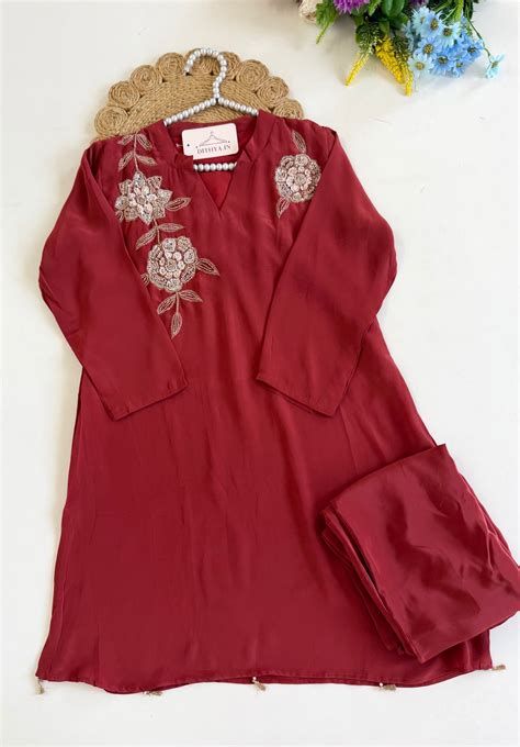 K147 - Pure crape handwork coord set – Dithya.in