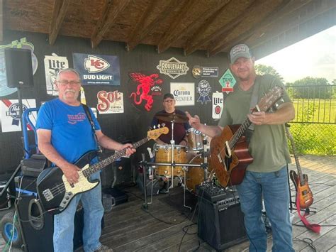 Kickstart Saloon - Bike Night, The Kickstart Saloon, Topeka, 8 June ...