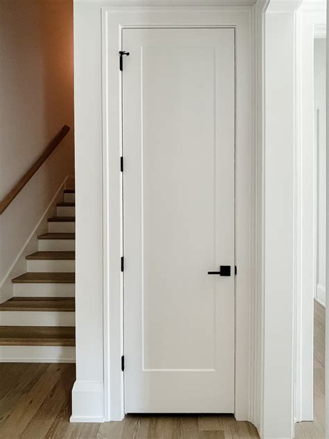 Contemporary Floor Molding