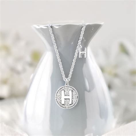 Buy Silver Moissanite Pendant Necklaces for Women | Cutiefy