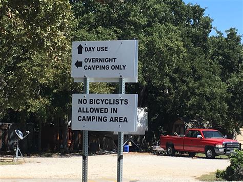 Pilot Knoll Park - Lake Lewisville Camping | Corinth, TX