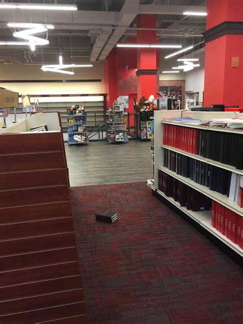 BARNES AND NOBLE - RUTGERS NEWARK - 42 Halsey Street Hahne's Bldg ...