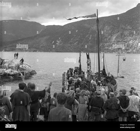 Viking ragnar Black and White Stock Photos & Images - Alamy