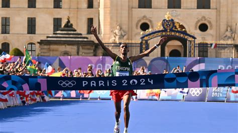 Ethiopia's Tola wins Olympic men's marathon, Kipchoge drops out