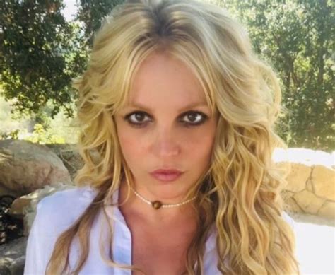 Britney Spears was fed a weekly cocktail of powerful drugs, bodyguard ...