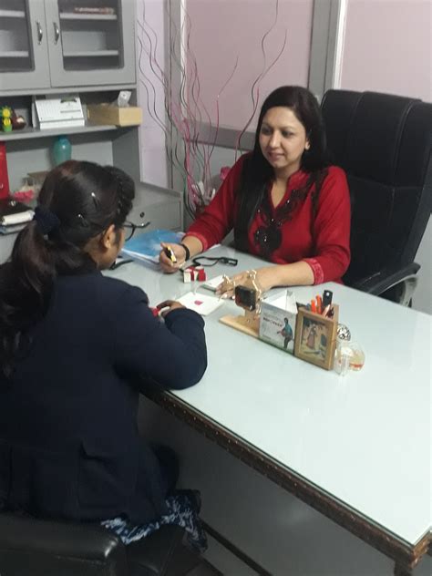 Dr Rakhi Anand, Reviews, Contact Number, Address, Fees, 2025 Updated ...